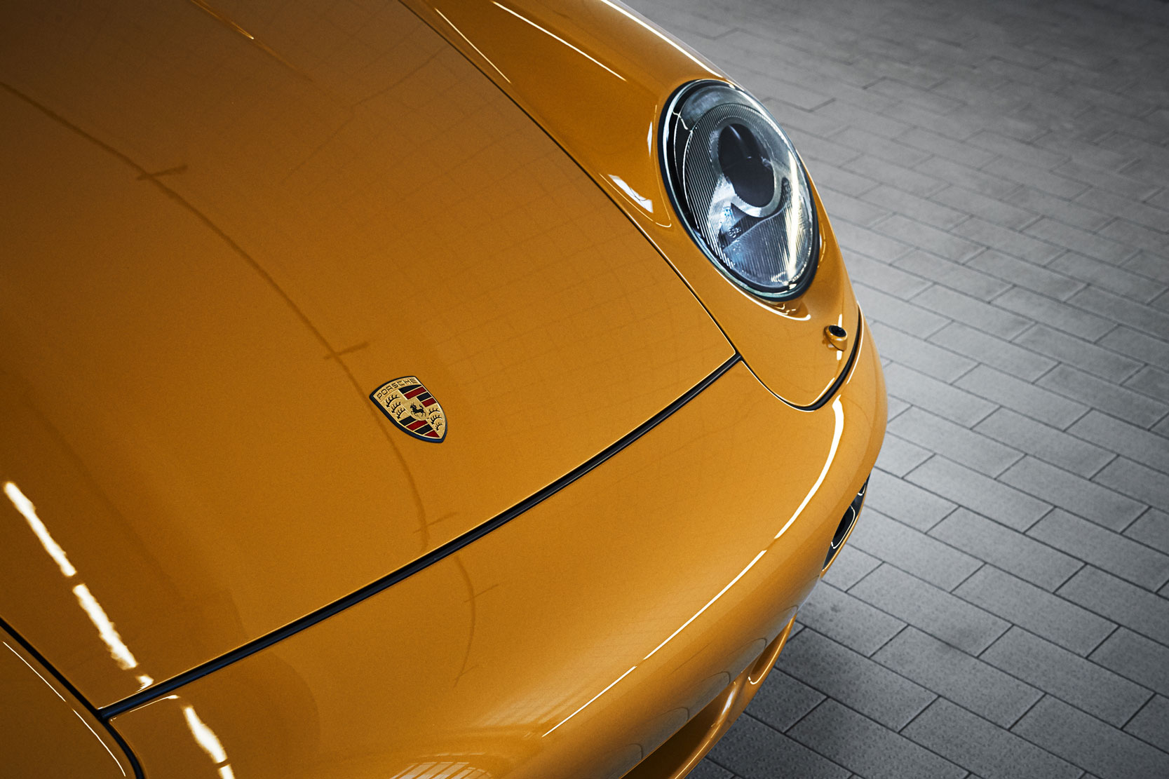 Porsche Classic Project Gold - Front