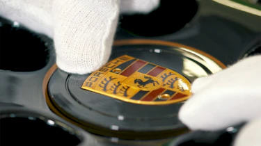 Porsche Classic project gold badge