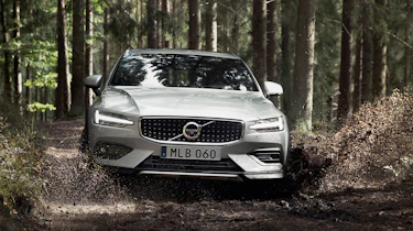 Volvo V60 Cross Country - nose