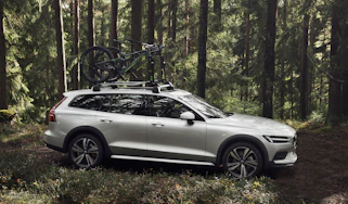 Volvo V60 Cross Country - side