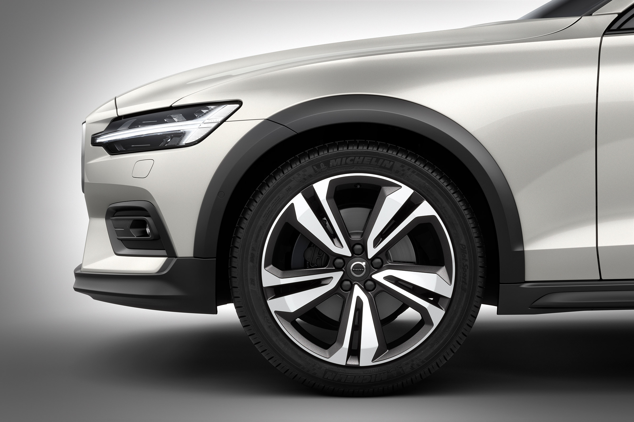 Volvo V60 Cross Country - wheels