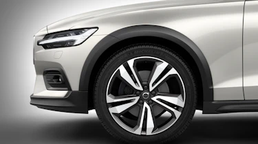 Volvo V60 Cross Country - wheels
