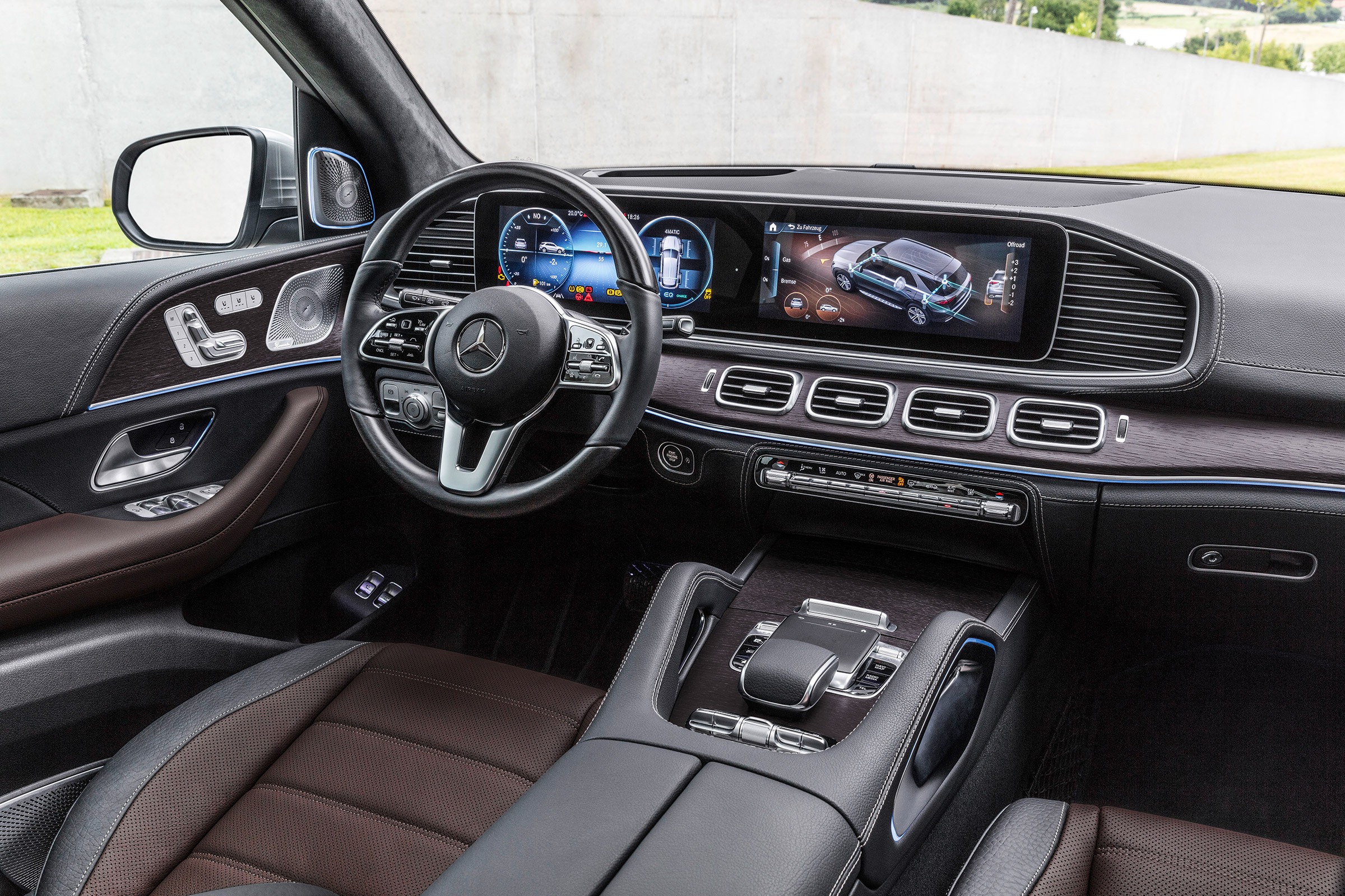 new Mercedes-Benz GLE - dash