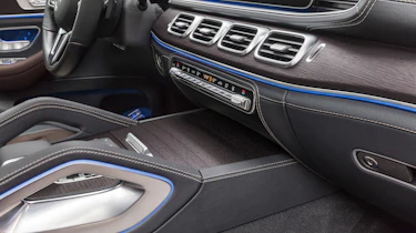 new Mercedes-Benz GLE - centre