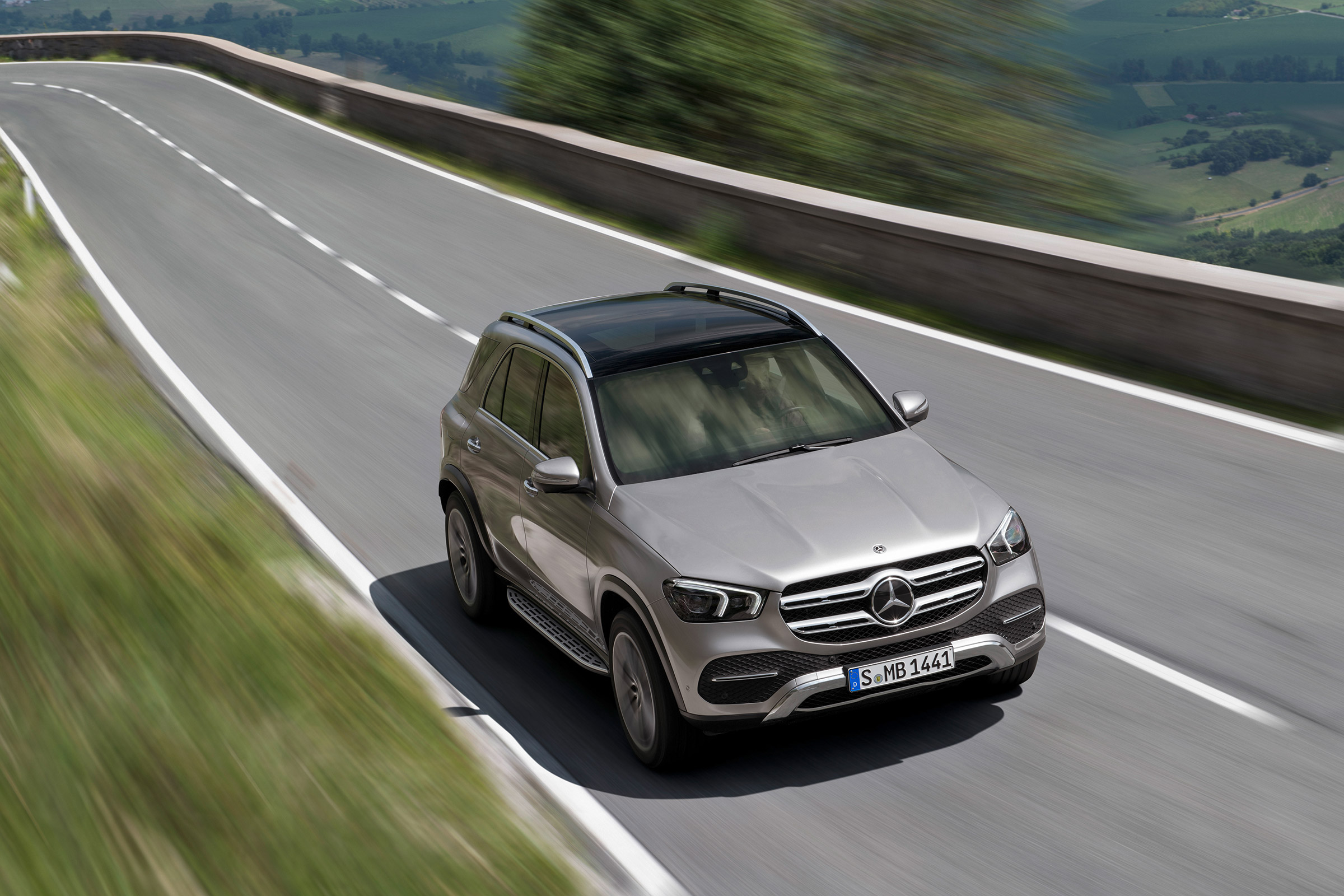 new Mercedes-Benz GLE - front