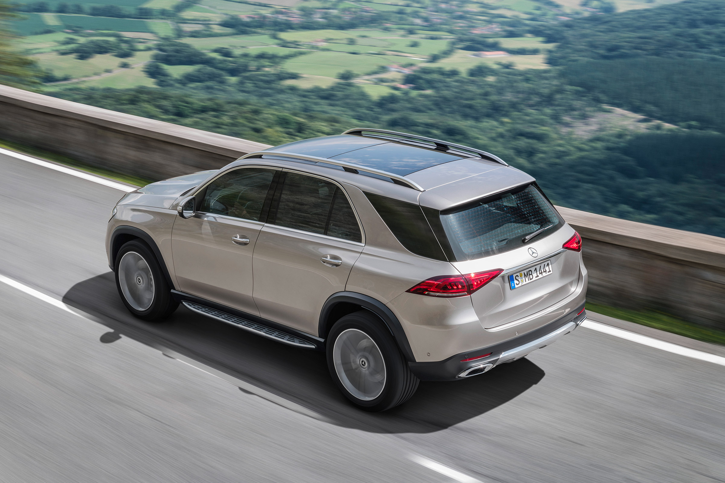 new Mercedes-Benz GLE - rear quarter
