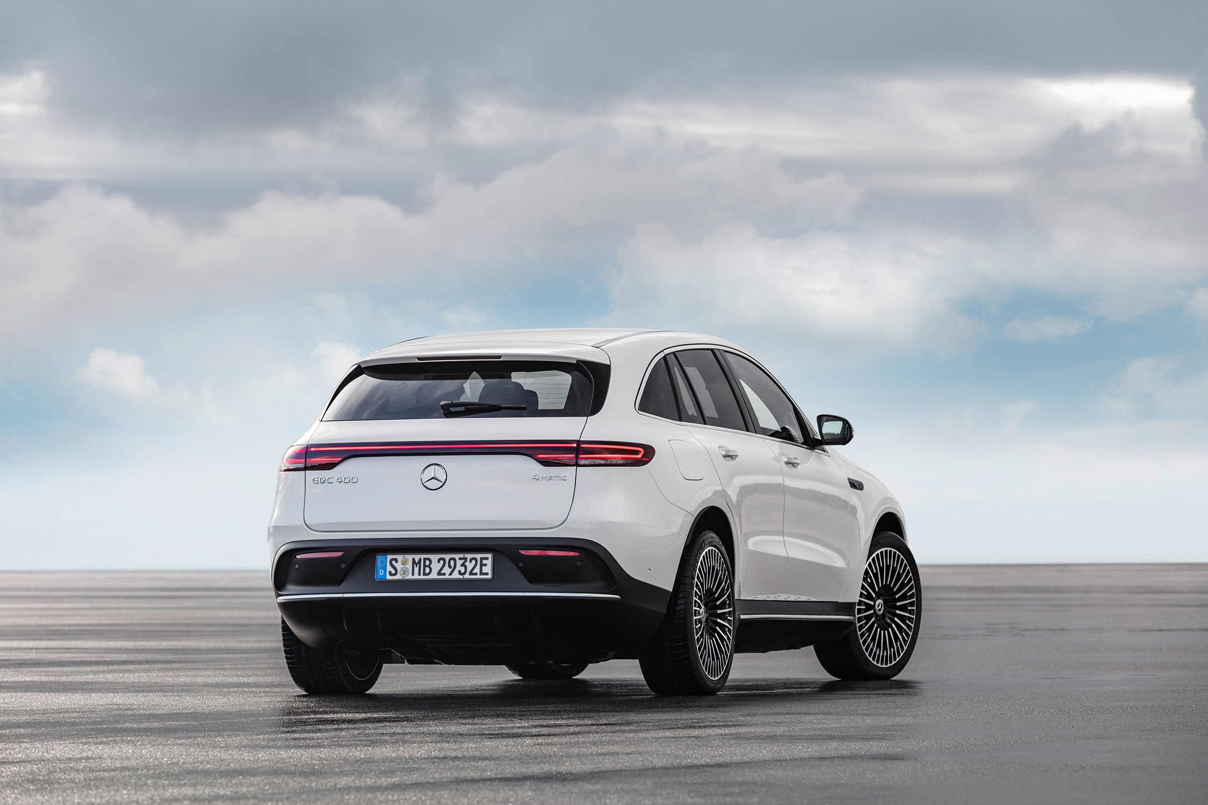 Mercedes EQC AMG-line - rear quarter