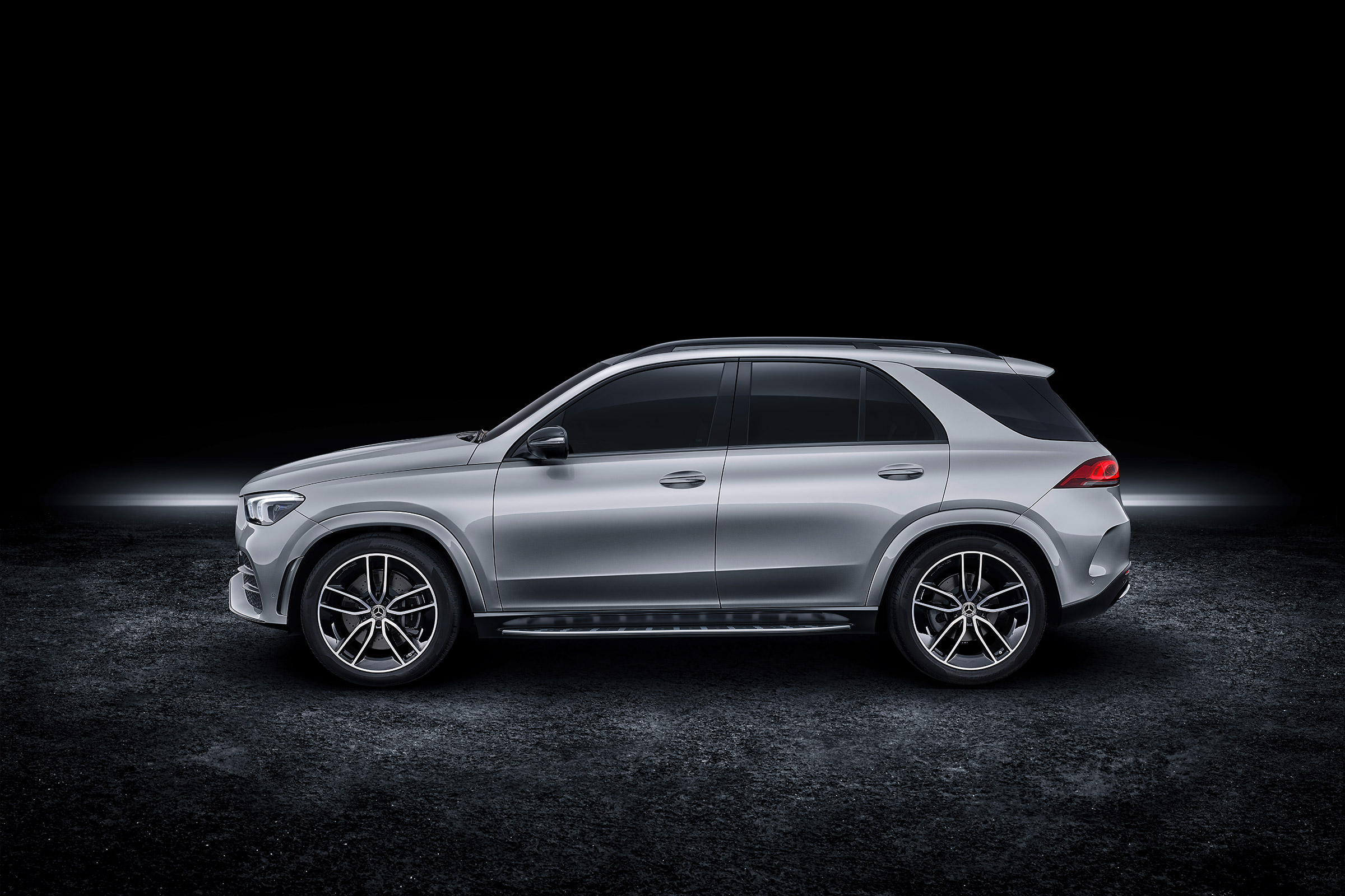 Mercedes GLE AMG-line - side
