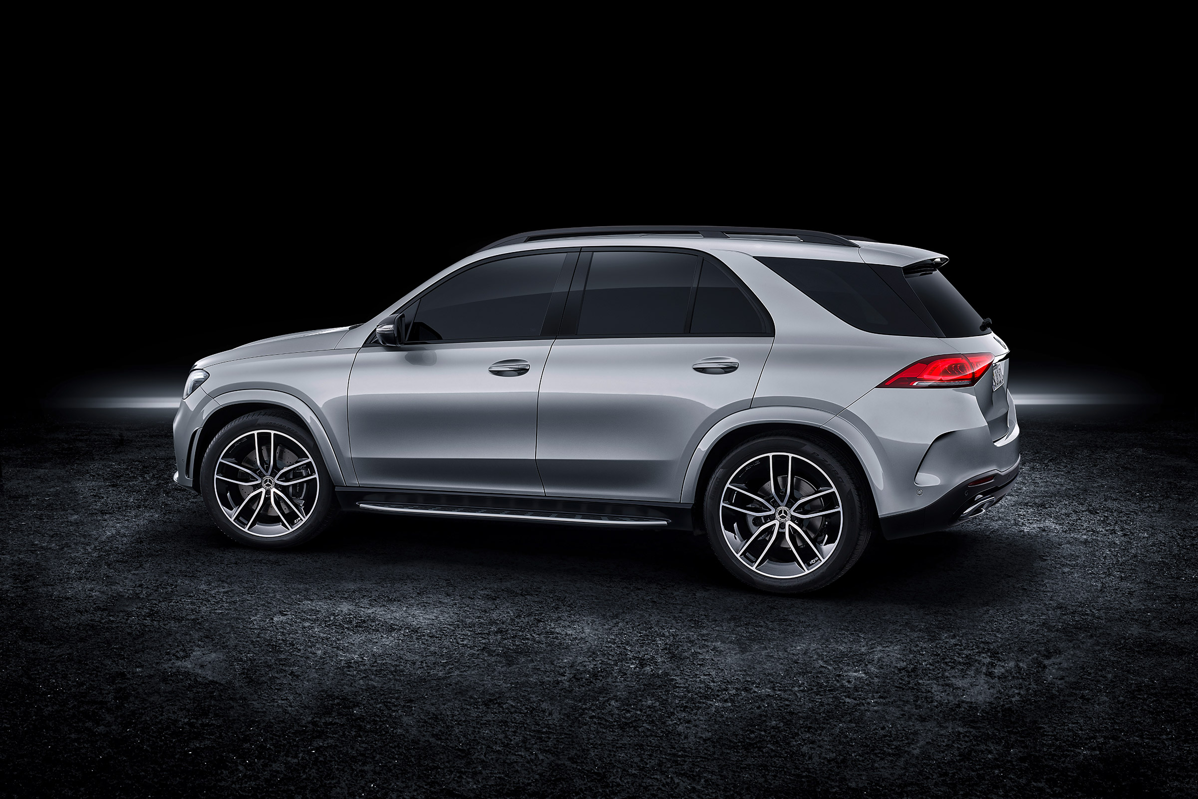 Mercedes GLE AMG-line - side