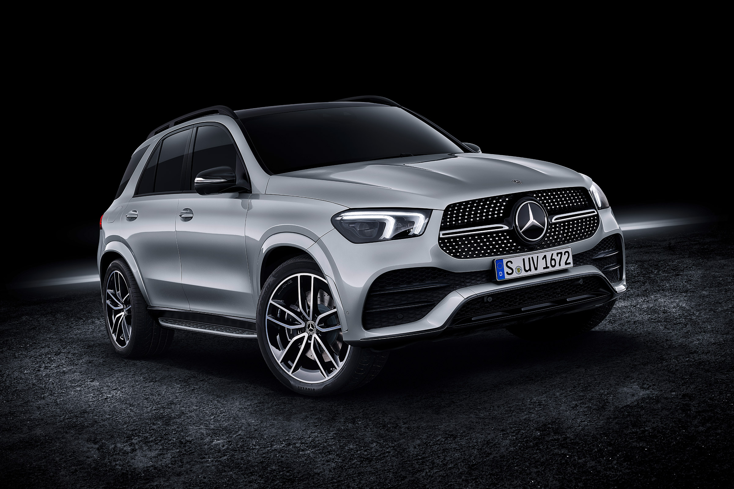 Mercedes GLE AMG-line - front quarter