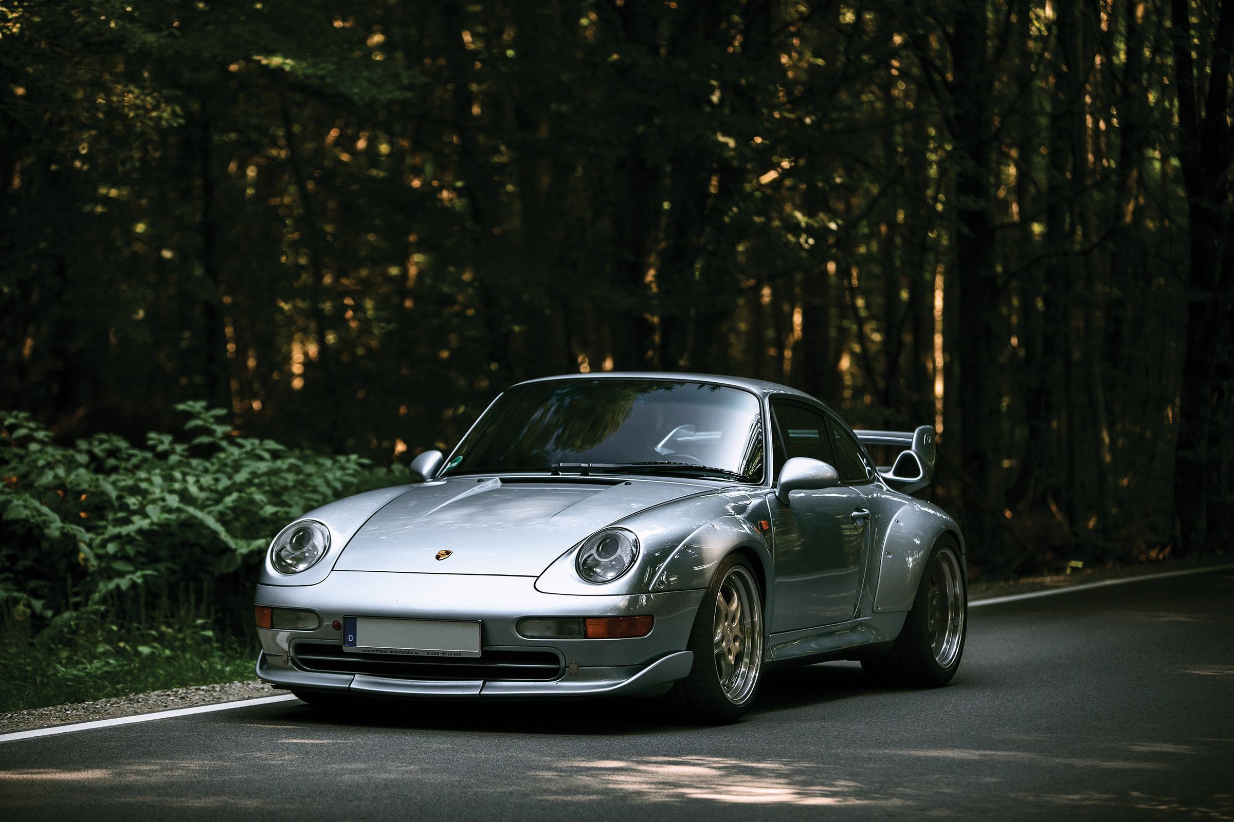 Porsche 911 GT2 - front quarter