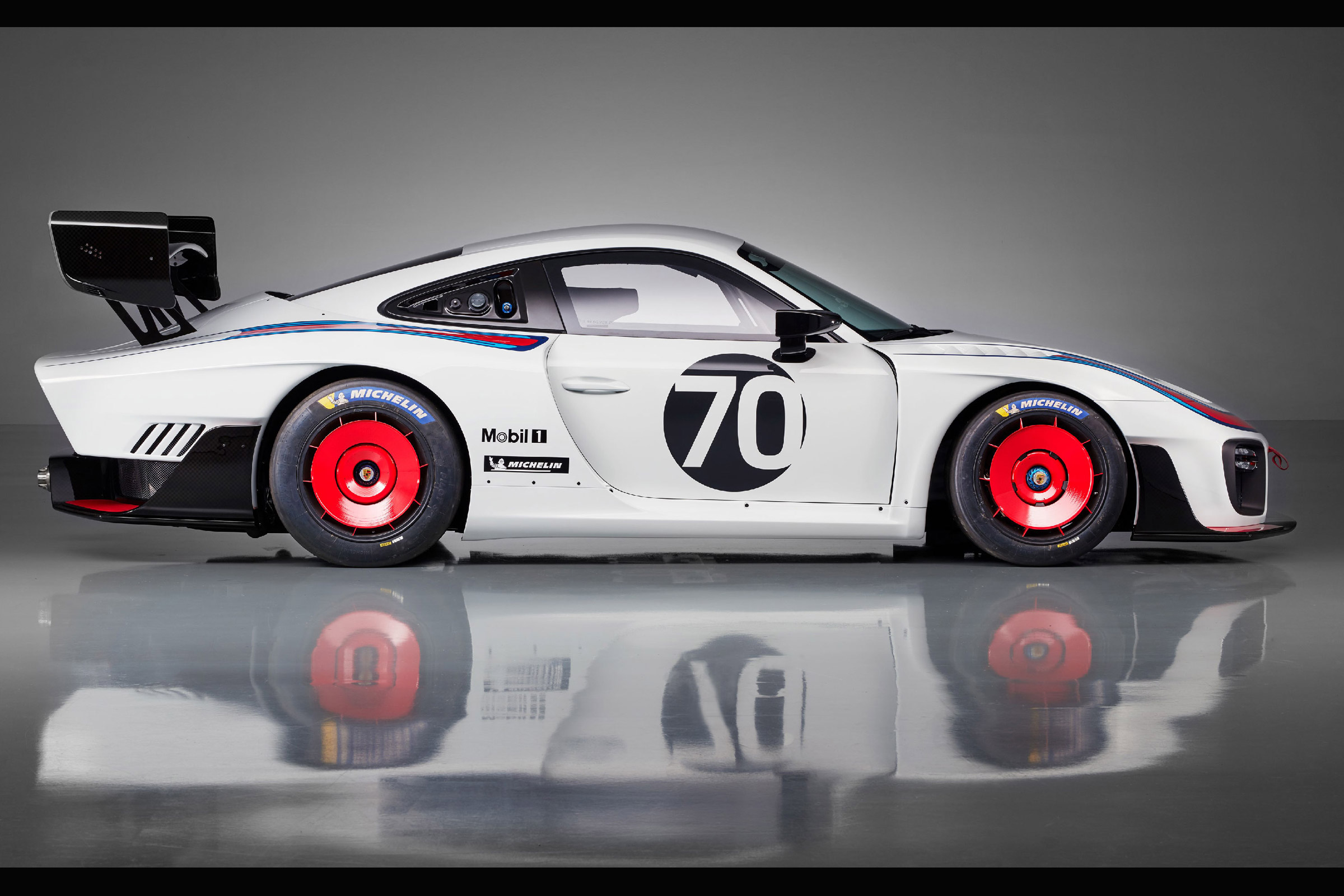 New Porsche 935  side