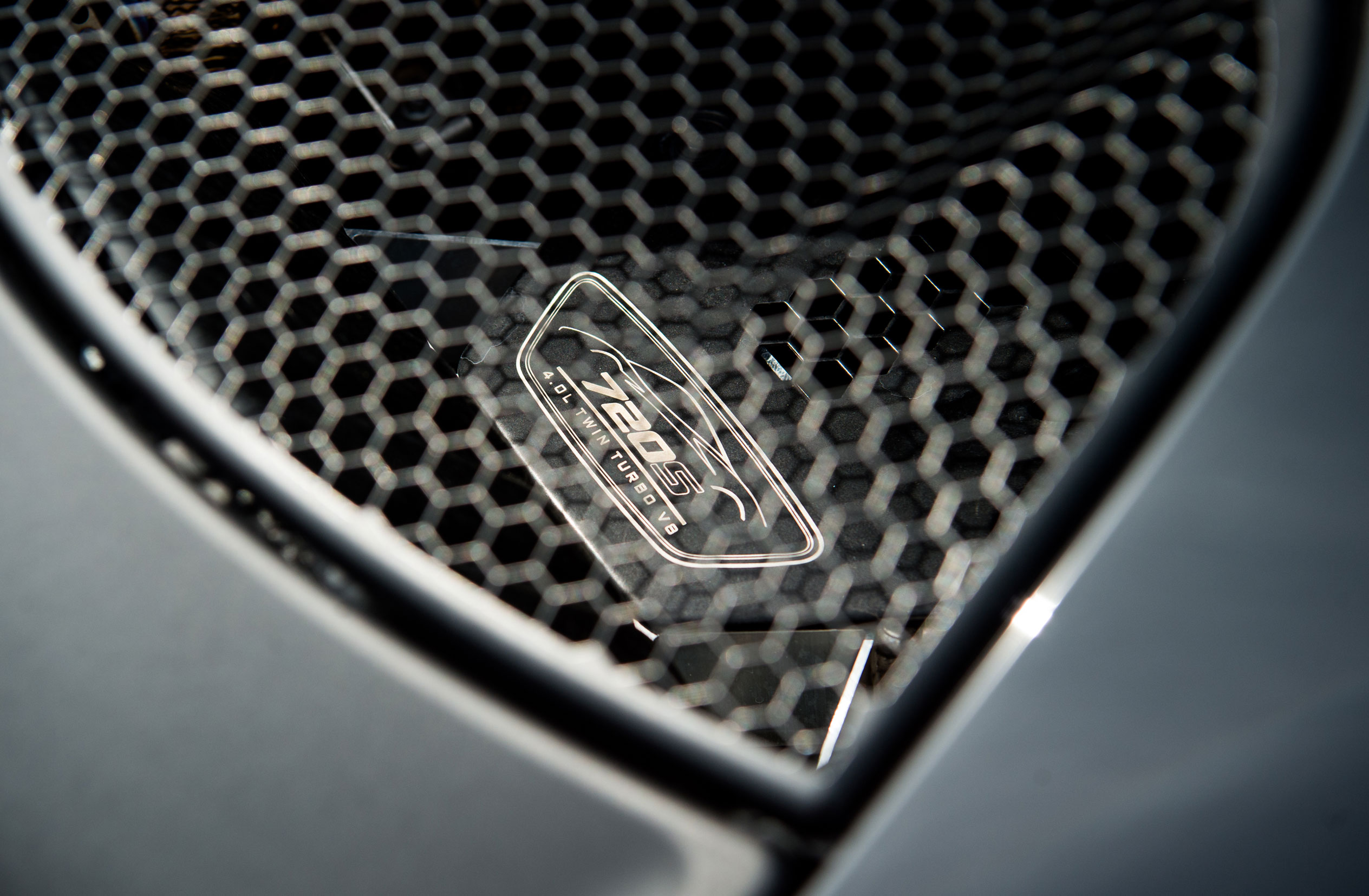 DMS McLaren 720S - engine
