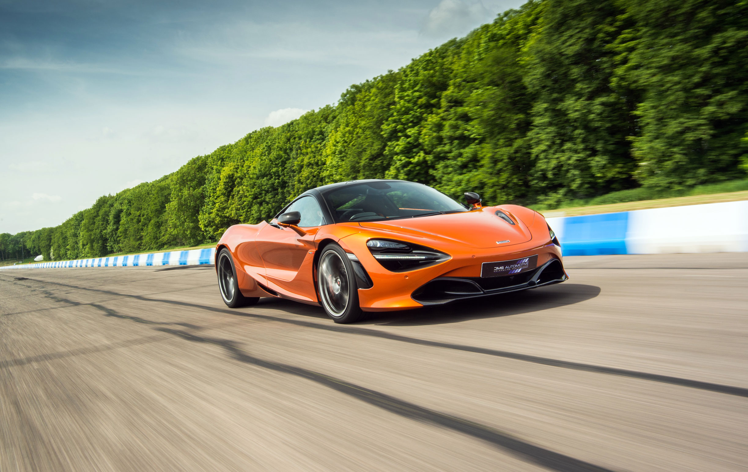DMS McLaren 720S - front