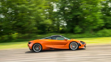 DMS McLaren 720S - side