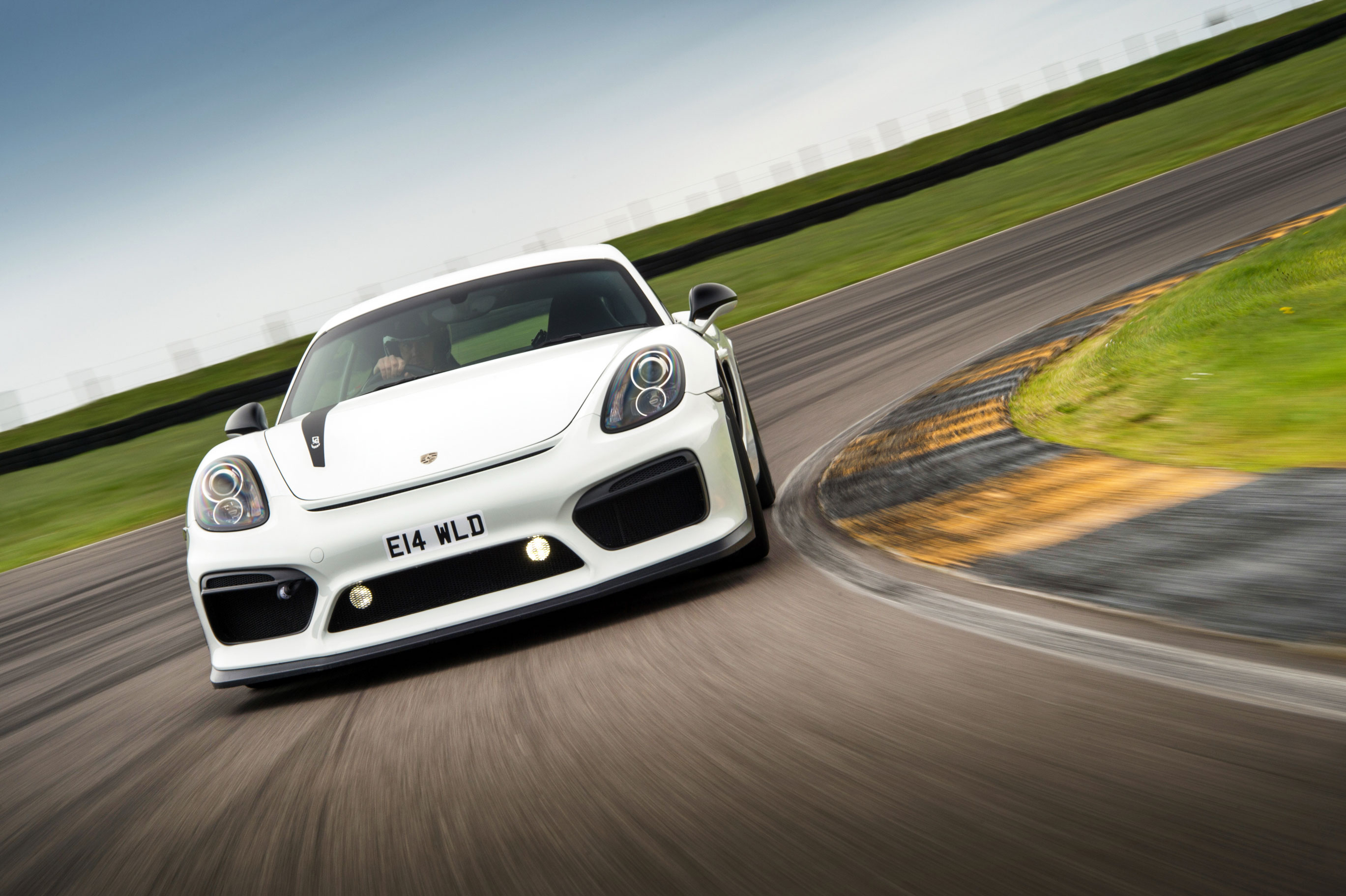 RPM Technik Porsche Cayman (981) CSR - front