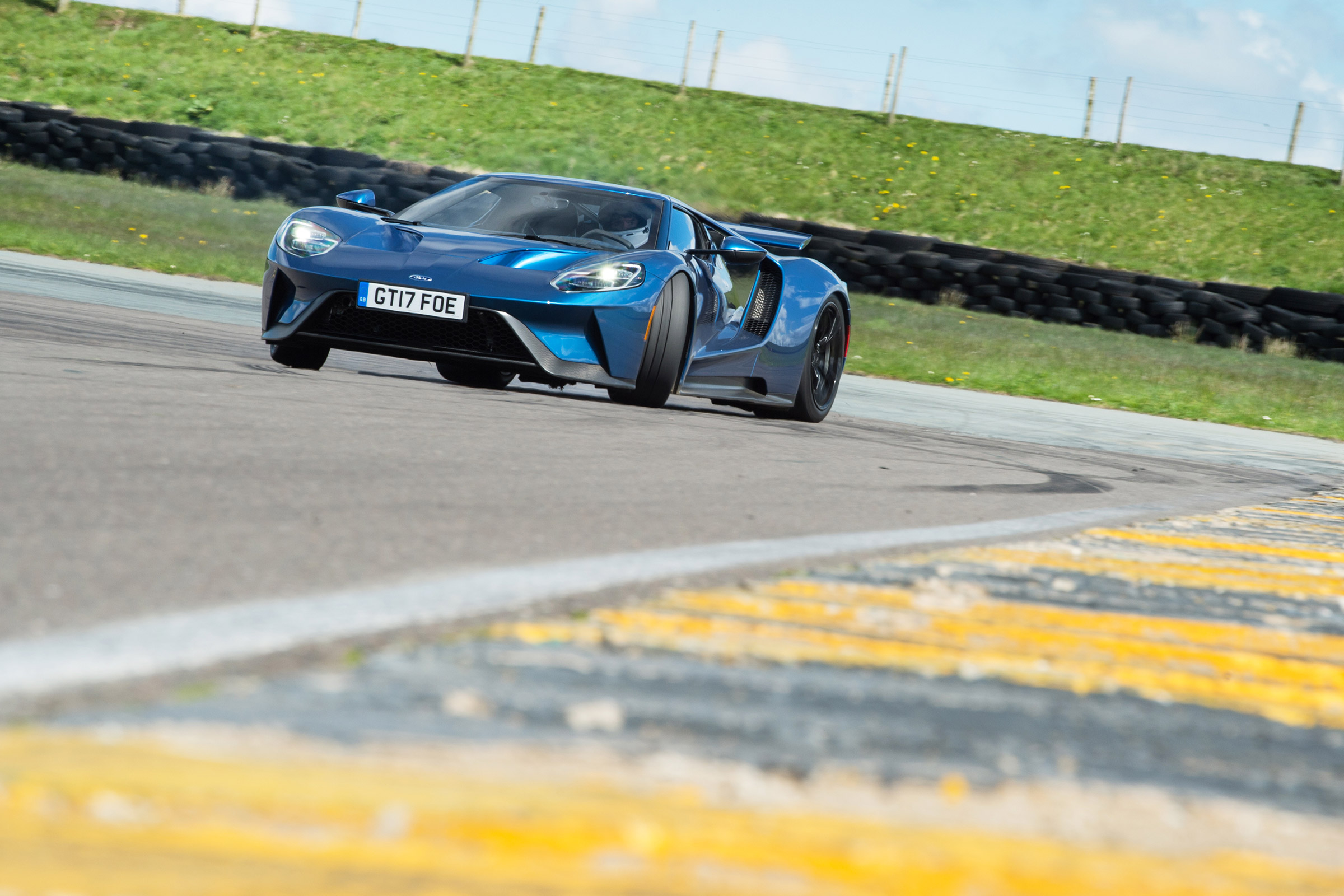 Road-legal supercars – Ford GT front