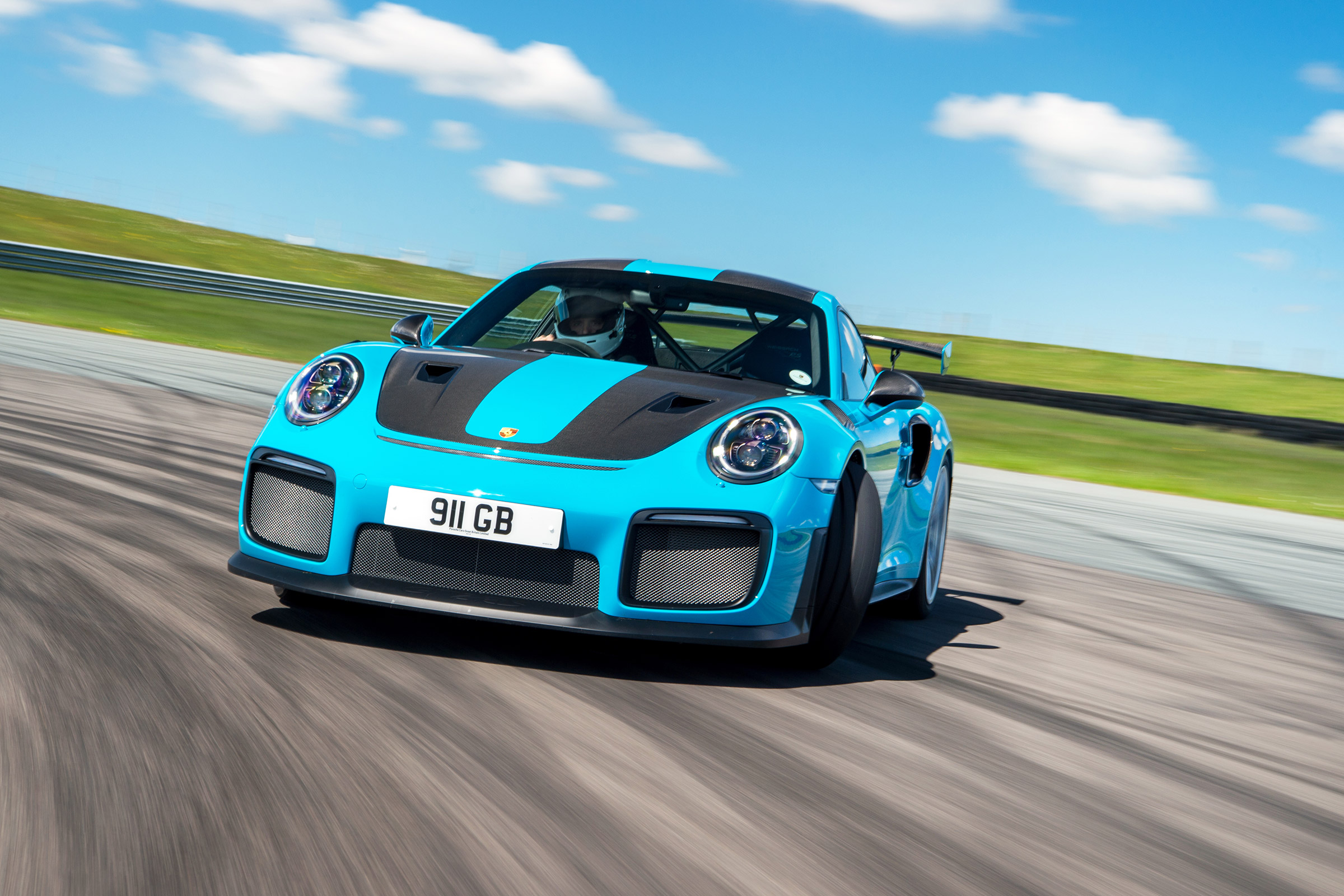 Road-legal supercars – Porsche 911 GT2 RS front