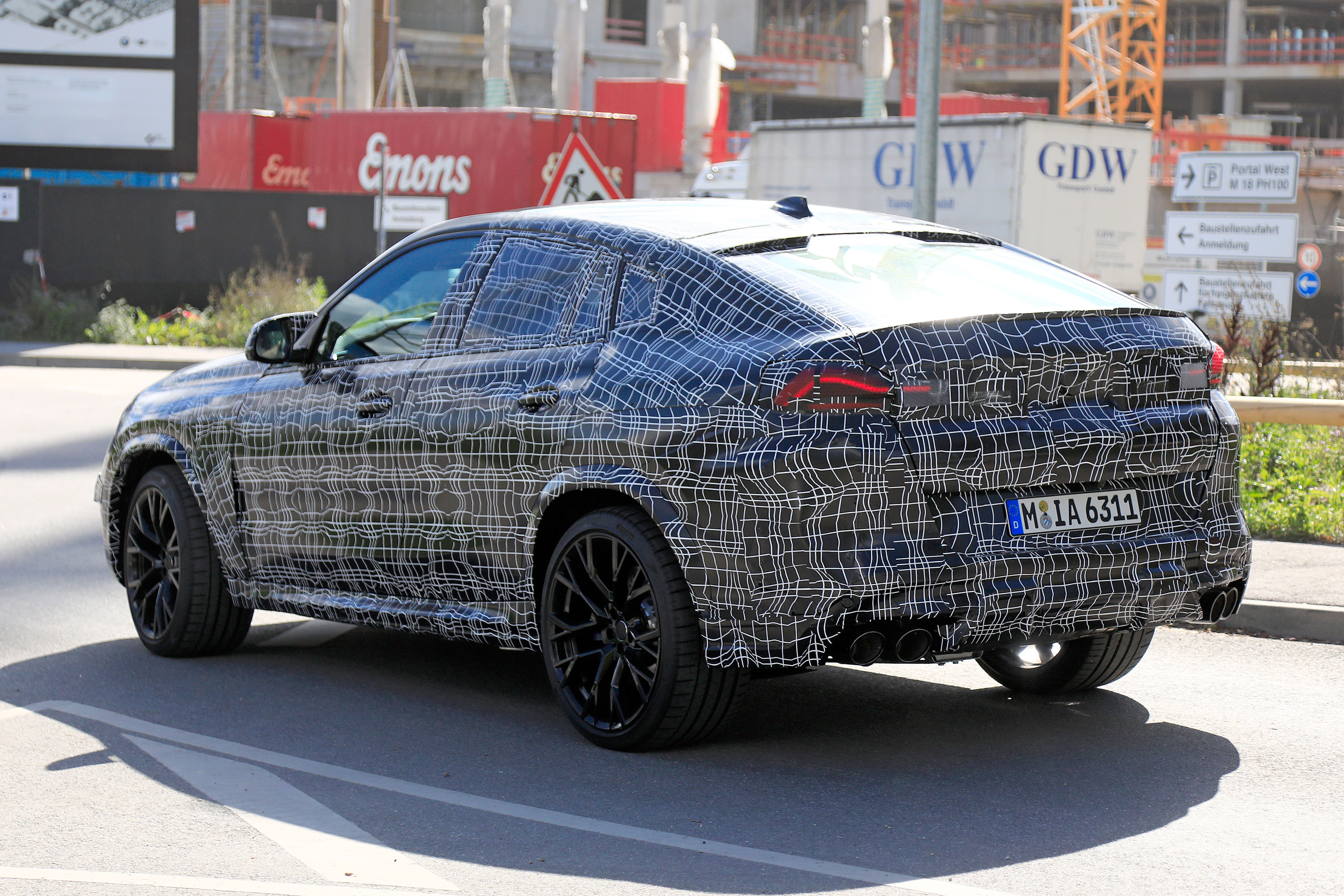 2019 BMW X6 M prototype - rear