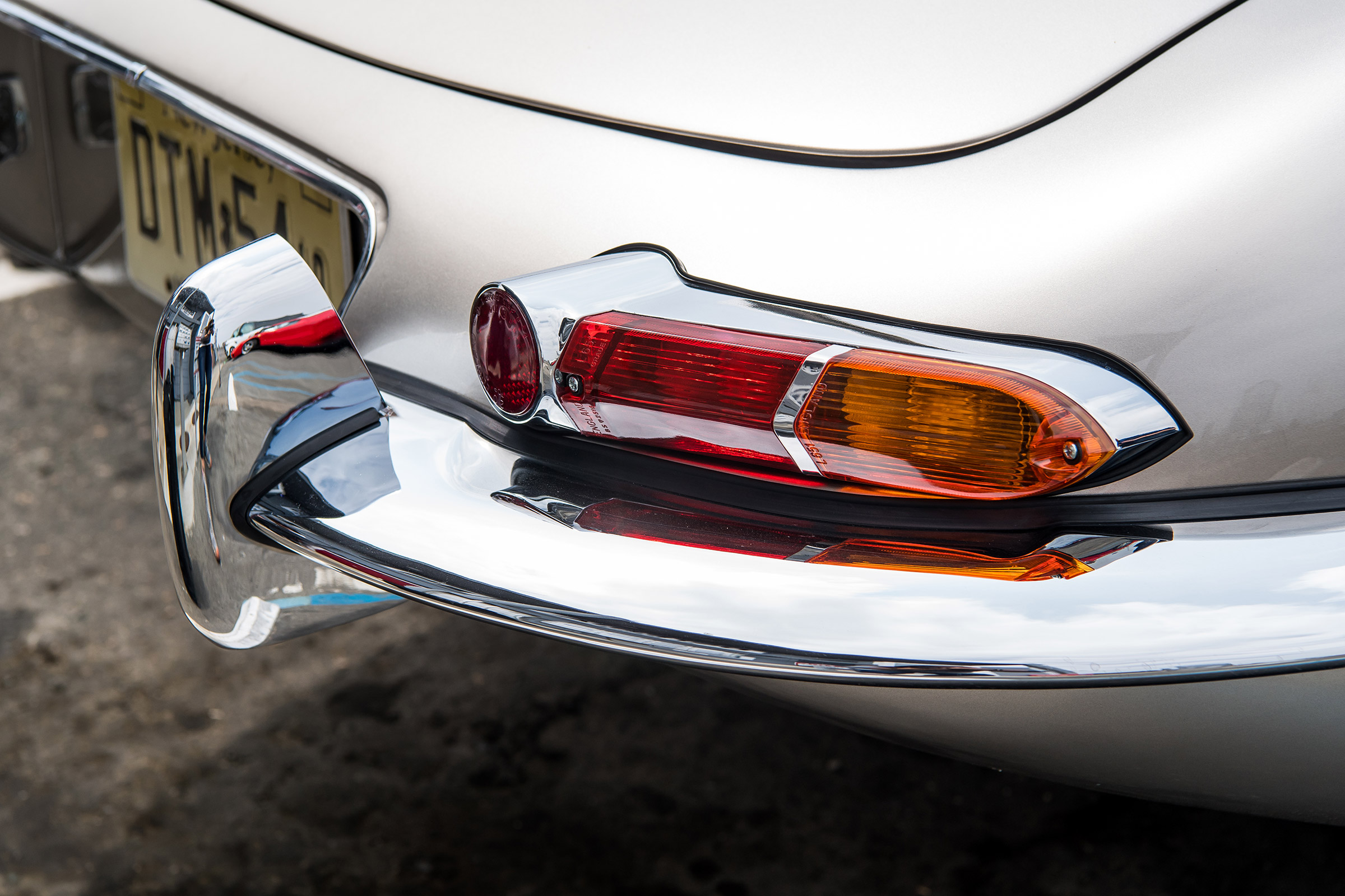 Jaguar e-type Zero drive - tail light