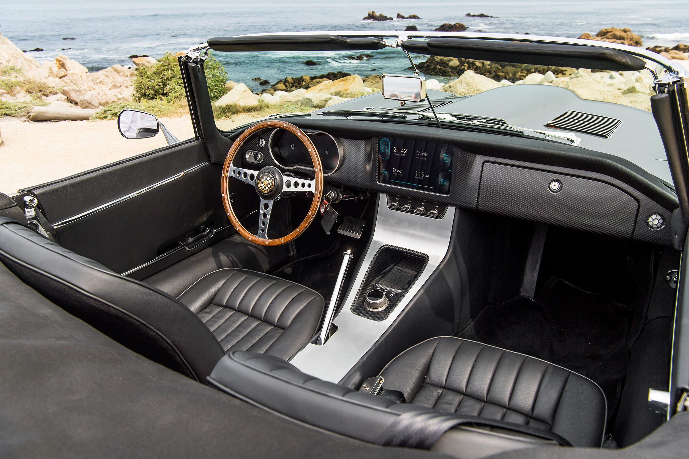 Jaguar e-type Zero drive - dash