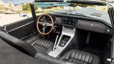 Jaguar e-type Zero drive - dash