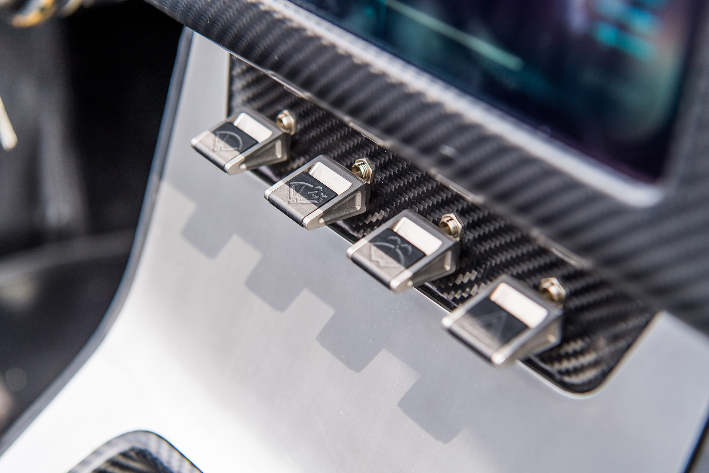 Jaguar e-type Zero drive - switches
