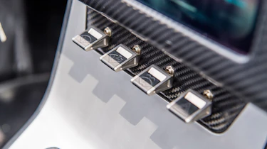 Jaguar e-type Zero drive - switches