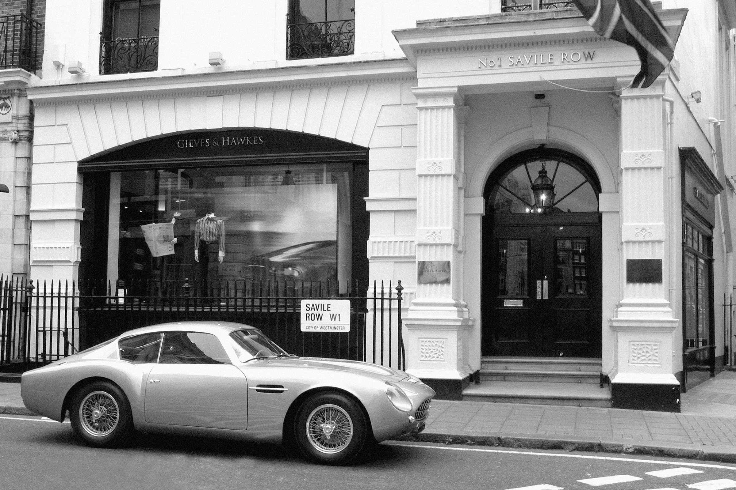 Aston Martin DB4 Zagato repro - 