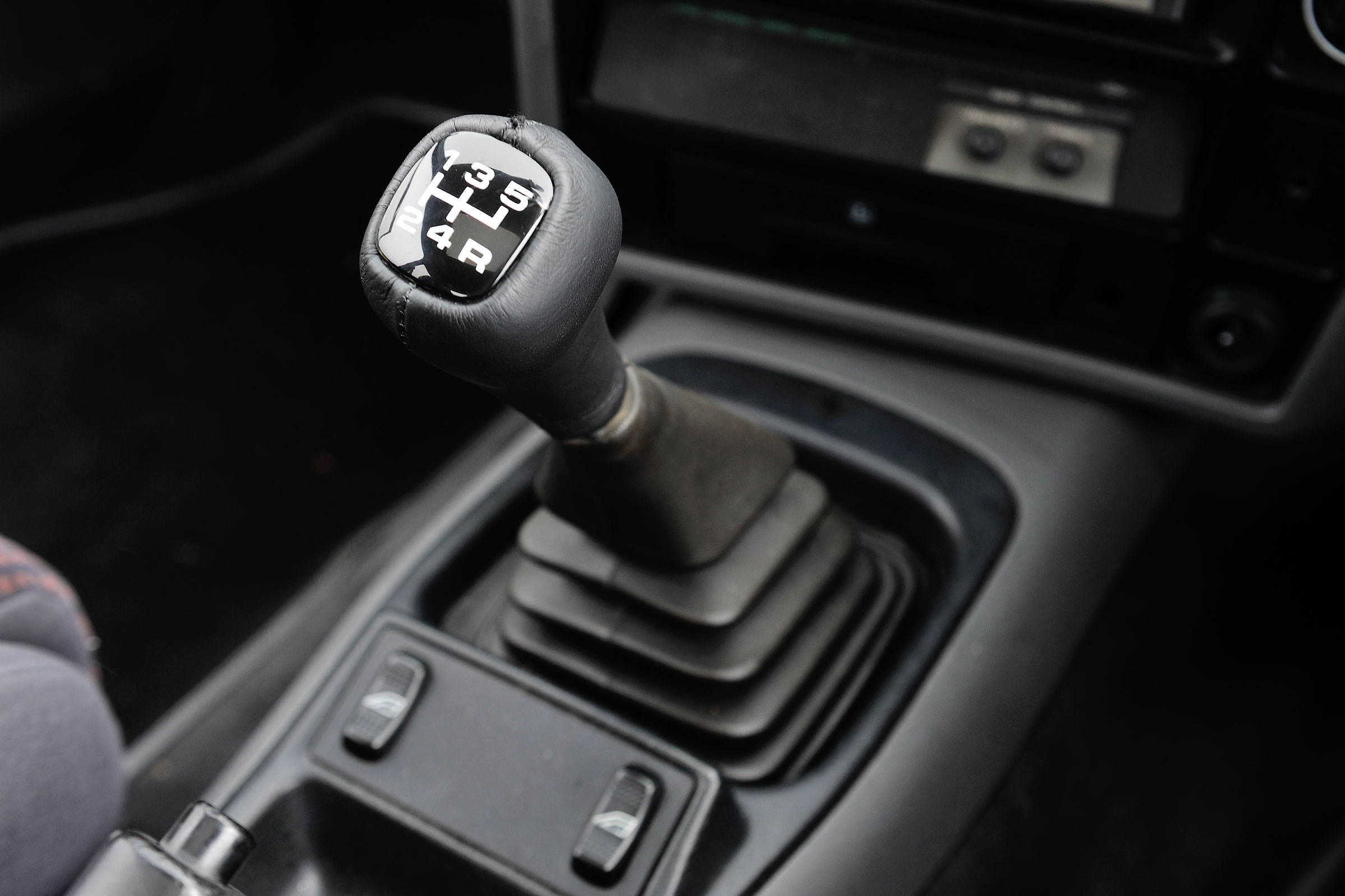 Ford Sierra RS500 Cosworth - Gear stick