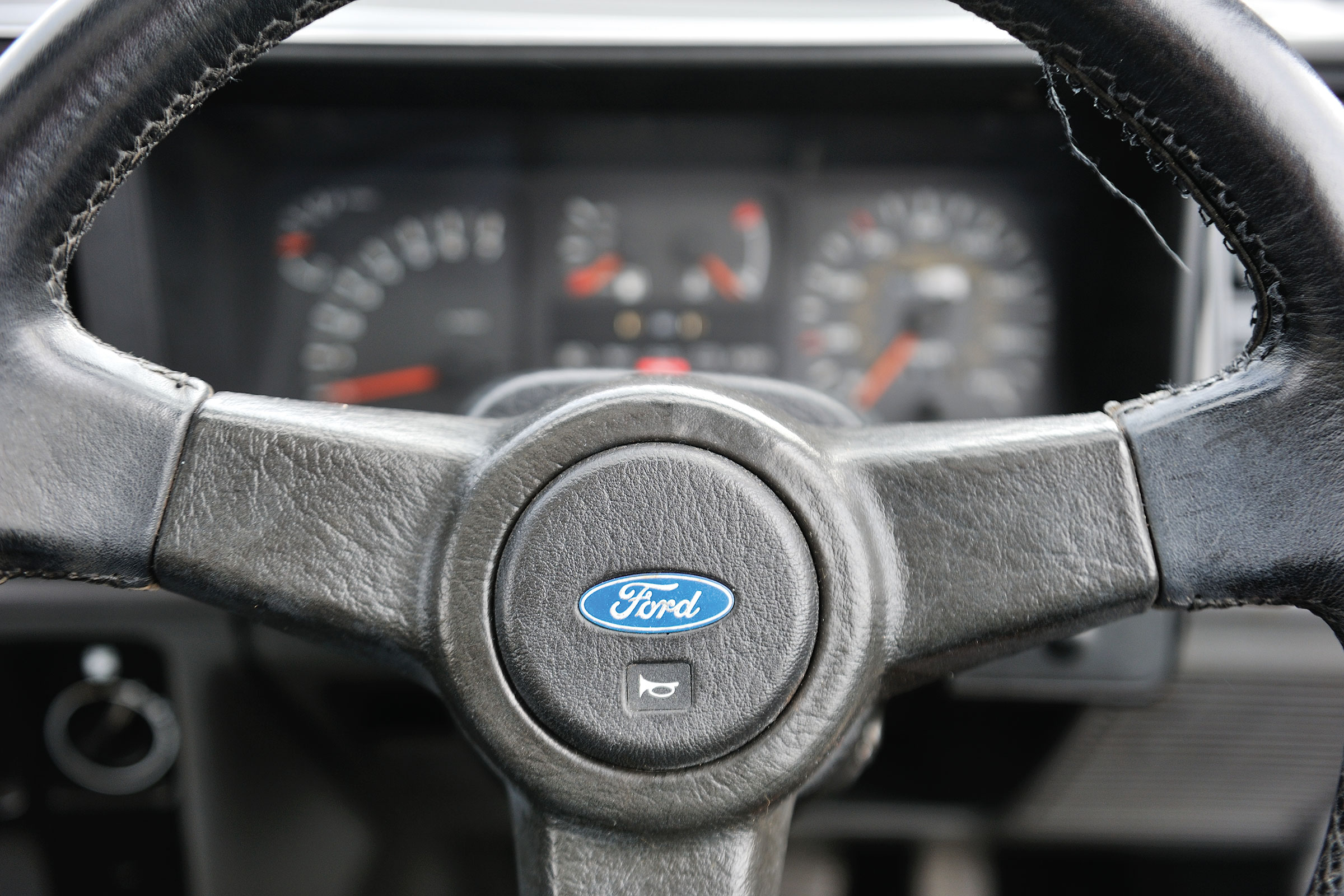 Ford Sierra RS500 Cosworth - Steering wheel