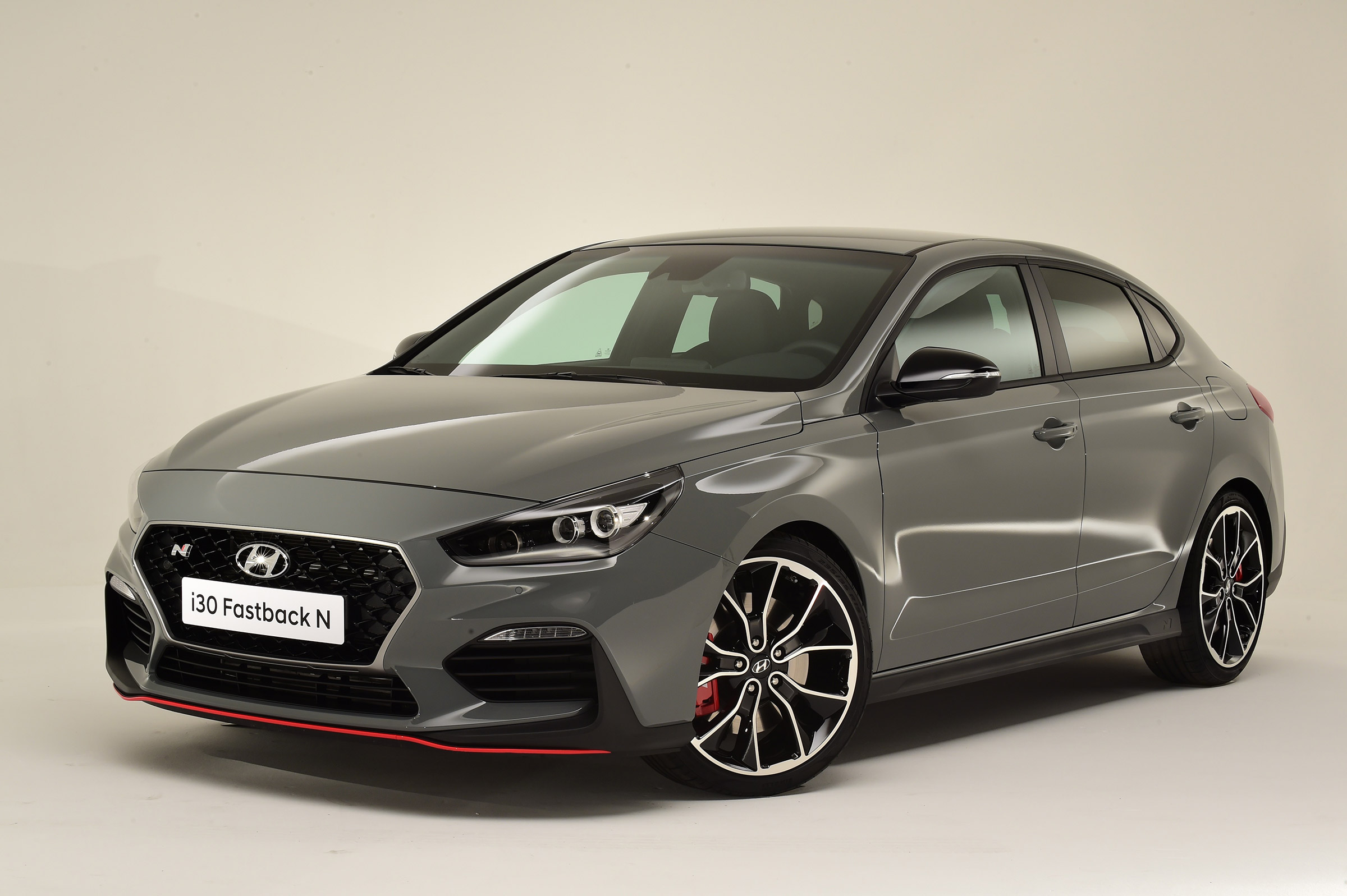 Hyundai i30 Fastback N - front quarter