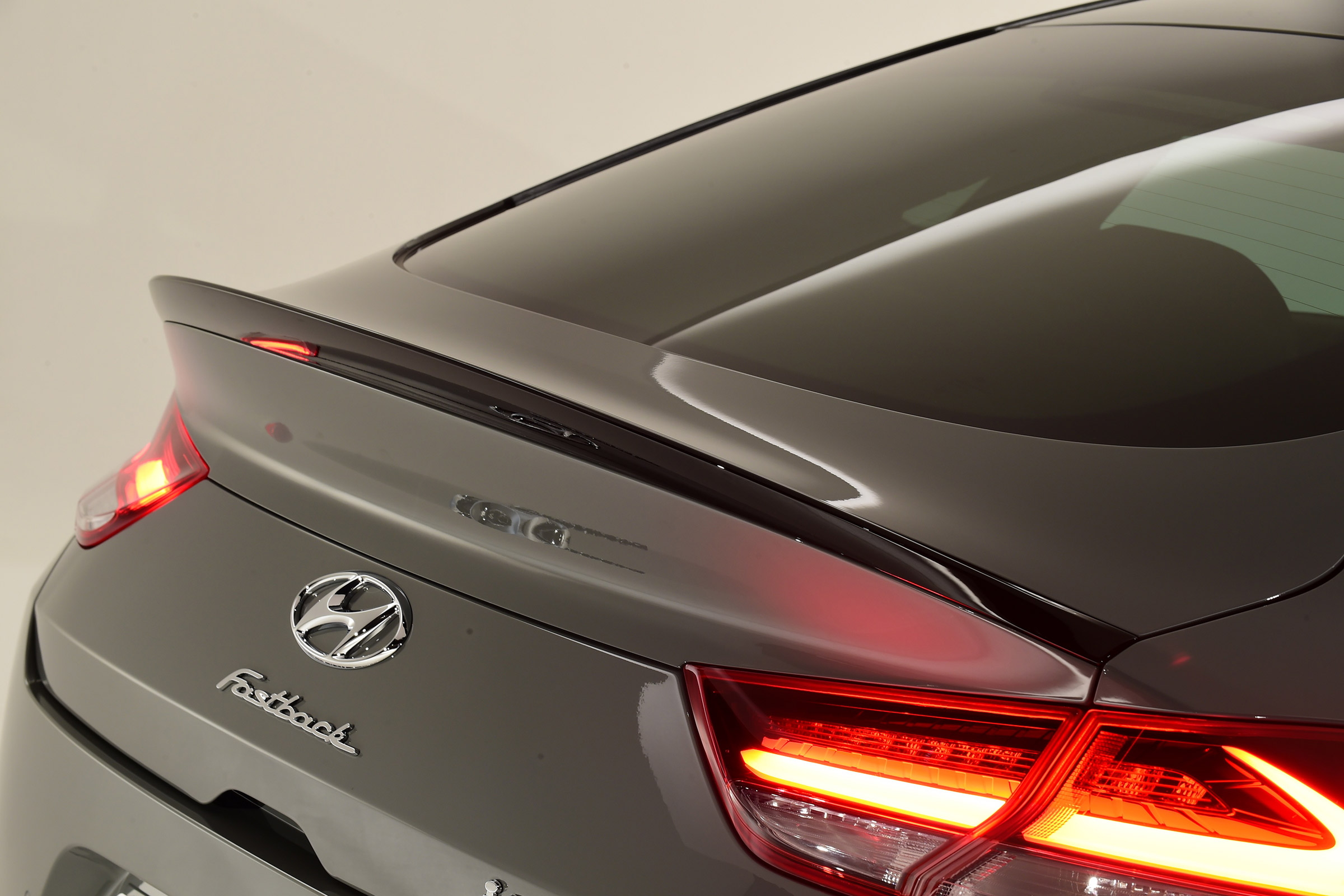 Hyundai i30 Fastback N - rear spoiler