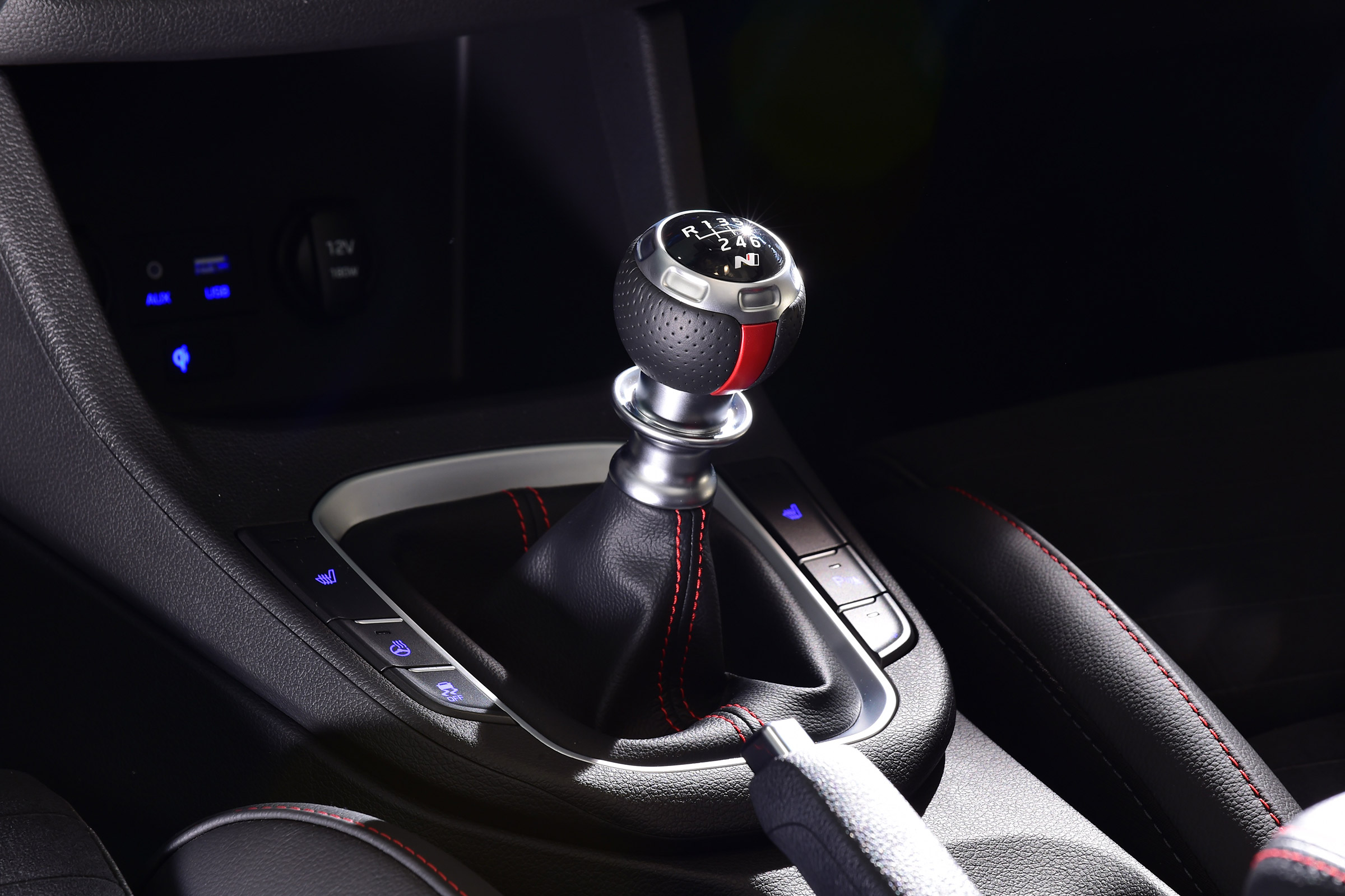Hyundai i30 Fastback N - gearbox