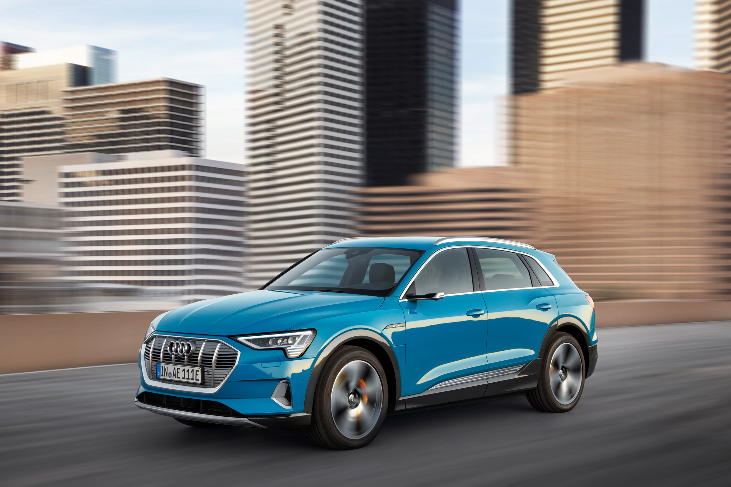 Audi e-Tron - front quarter