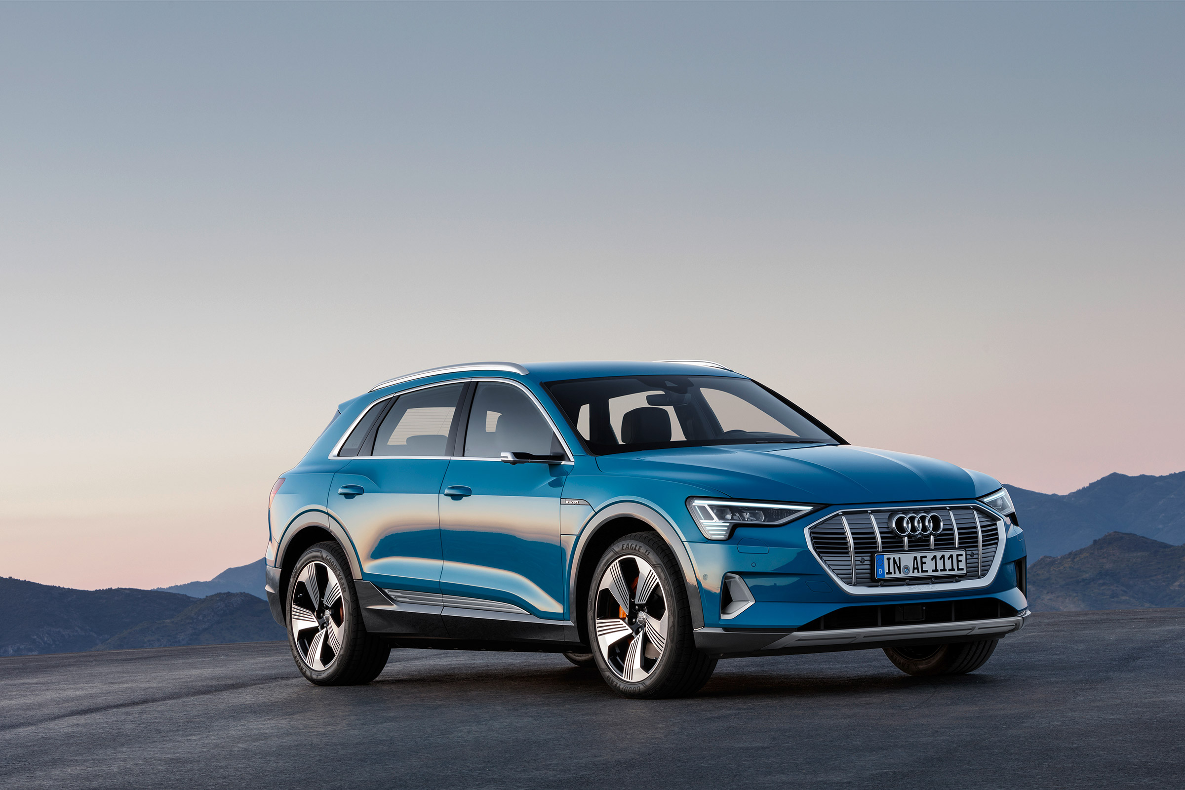 Audi e-Tron - front quarter