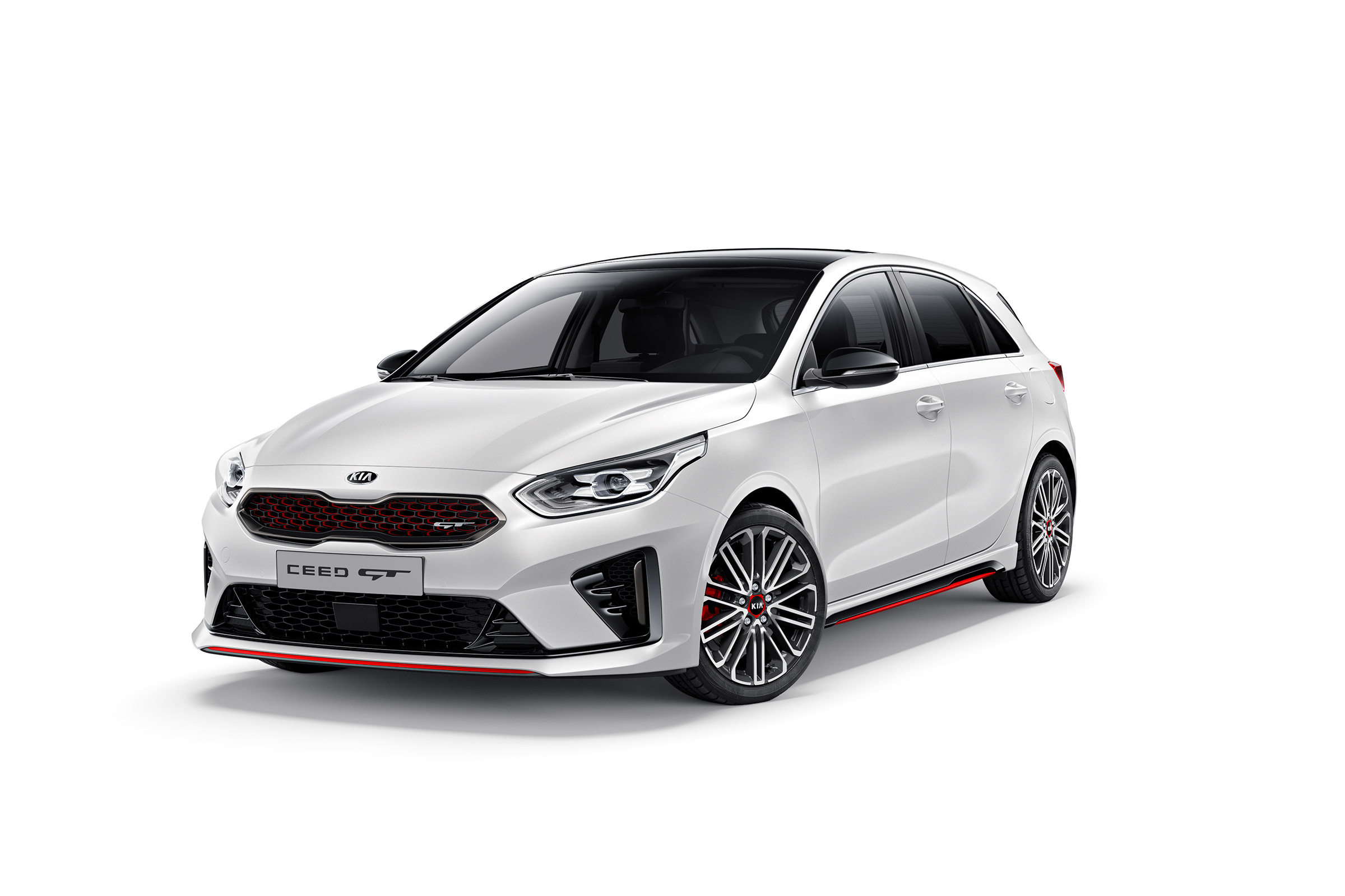 Kia Ceed GT revealed - 2018 front quarter