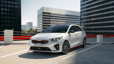 Kia Ceed GT revealed - 2018 front quarter