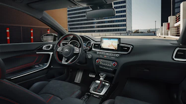 Kia Ceed GT revealed - 2018 interior
