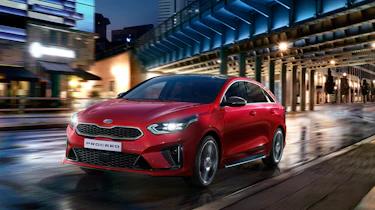 Kia Proceed - front quarter