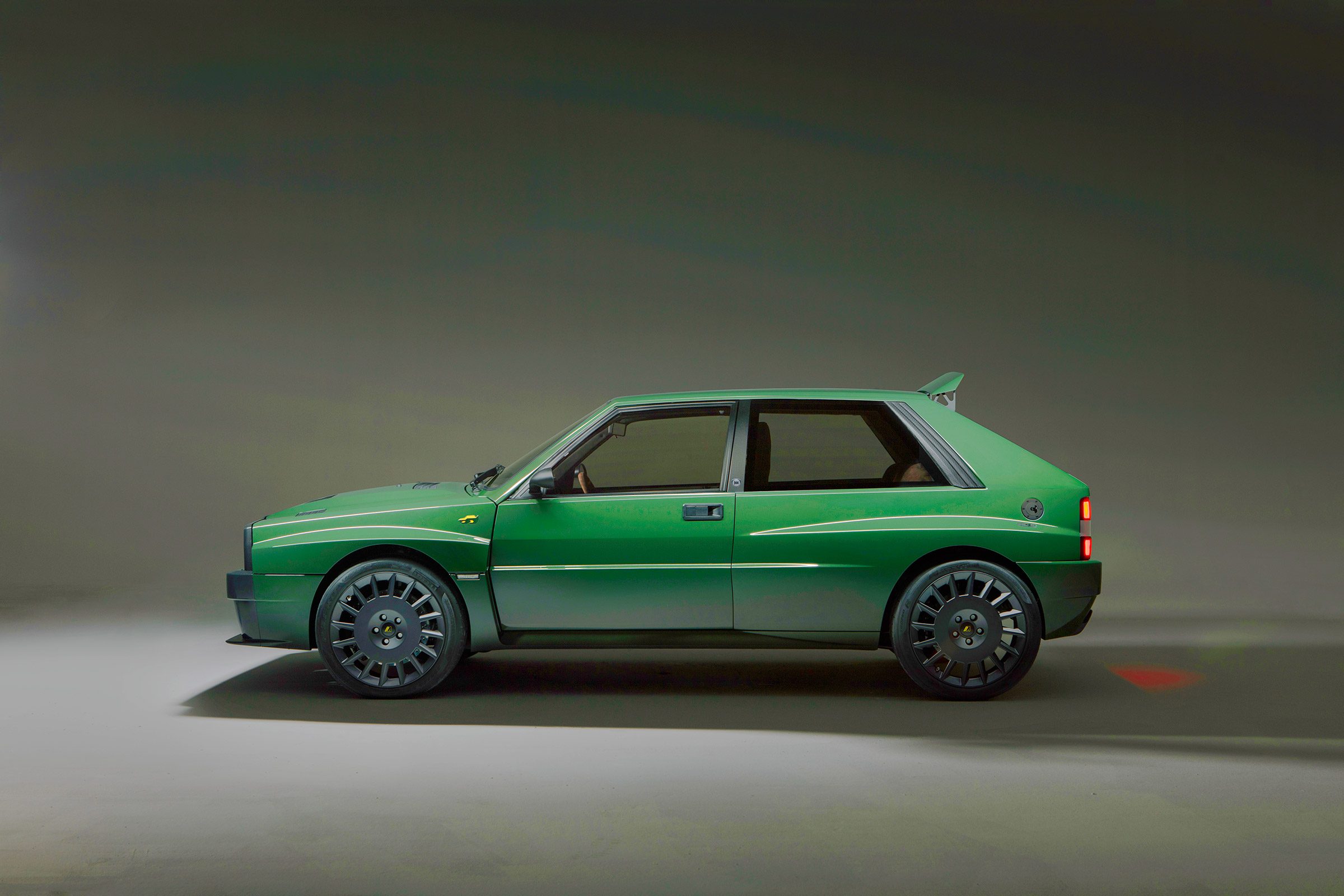 Automobili Amos Lancia Delta Integrale - profile