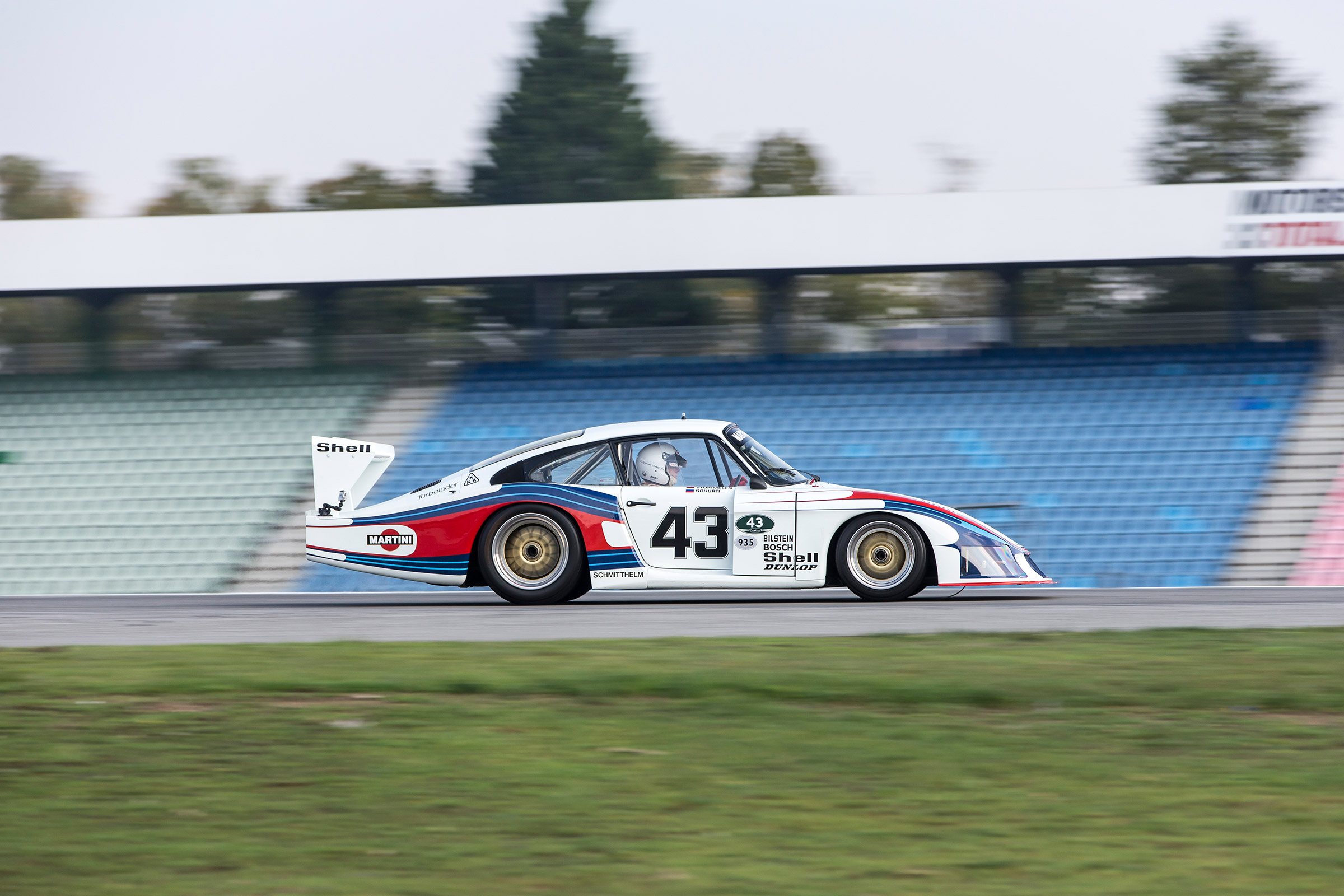 Porsche 935 - profile