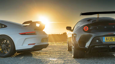 Porsche 911 GT3 vs Lotus GT430 - rear rear