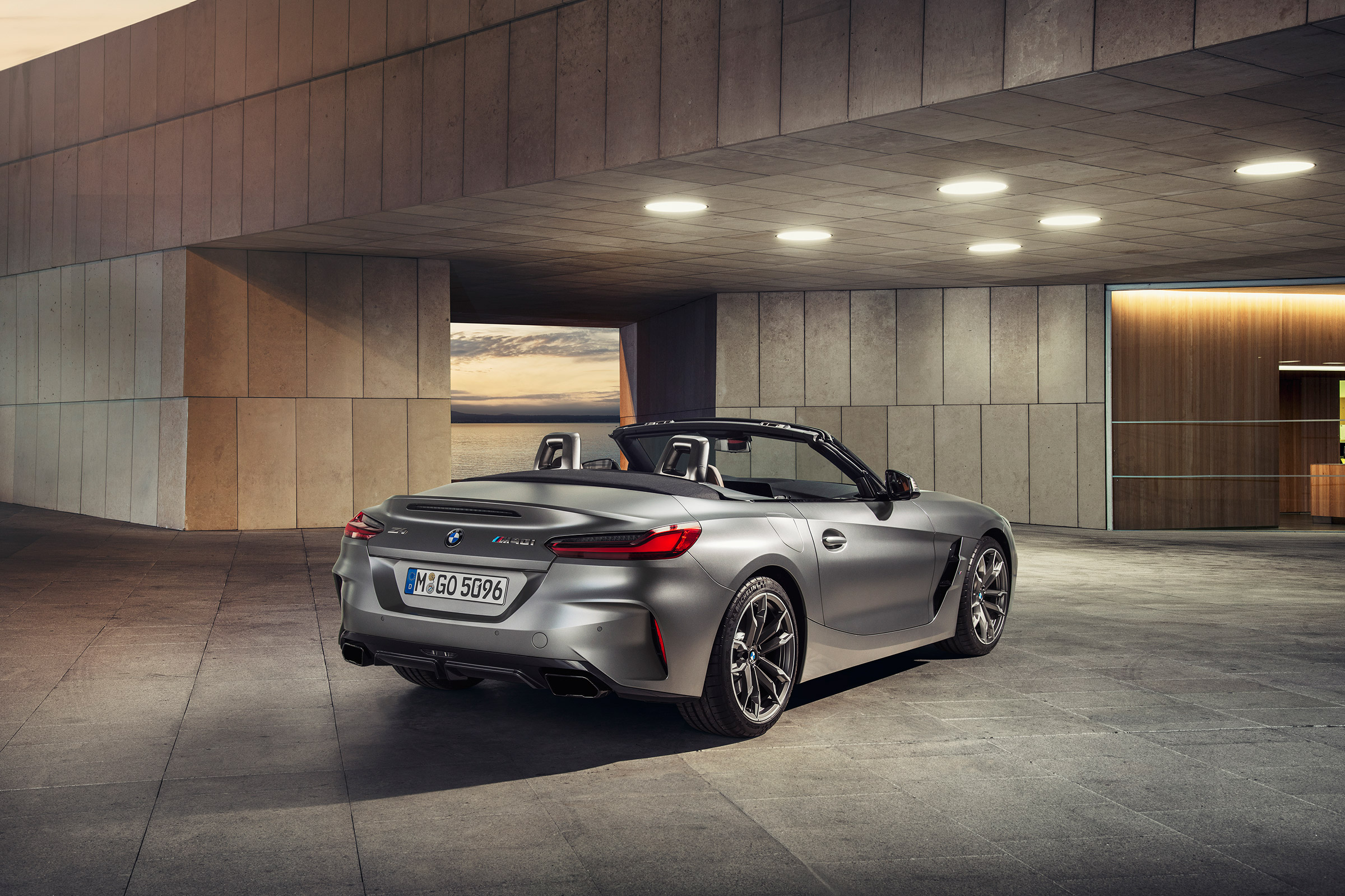 BMW Z4 M40i silver - rear quarter