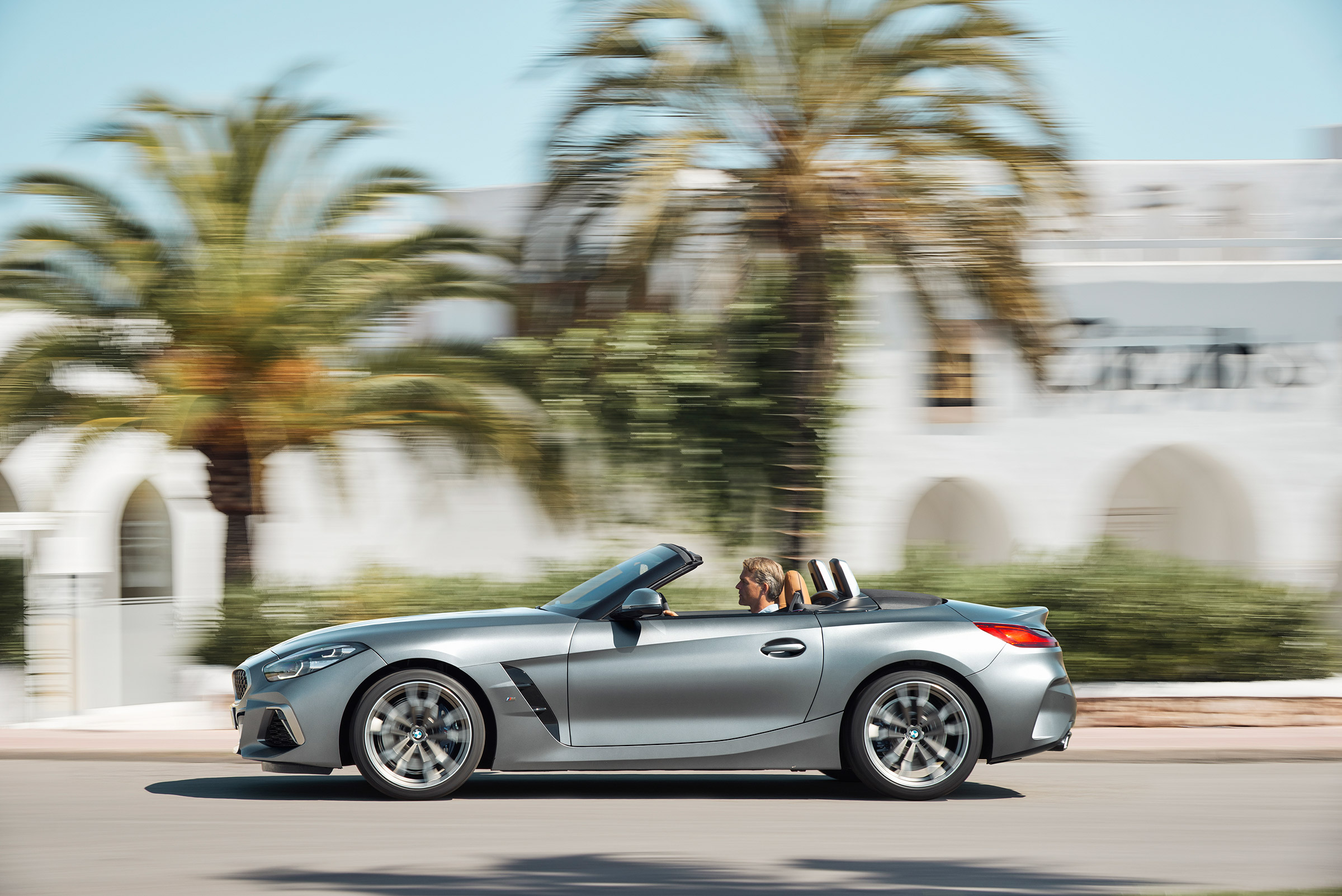 BMW Z4 M40i silver - side