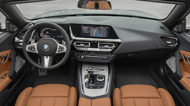 BMW Z4 M40i silver - dash