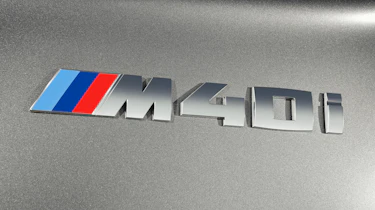 BMW Z4 M40i silver - badge