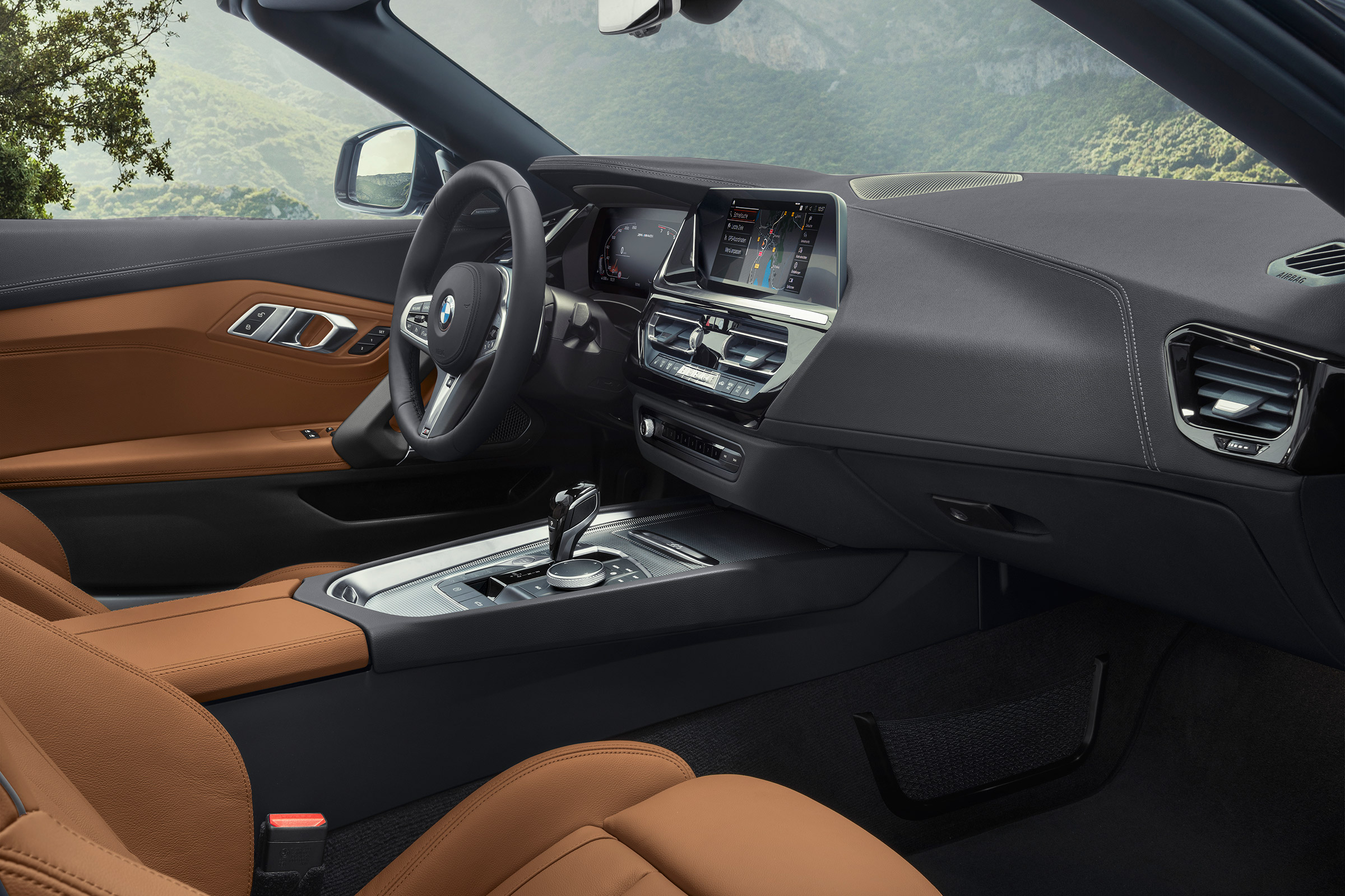 BMW Z4 M40i silver - cabin