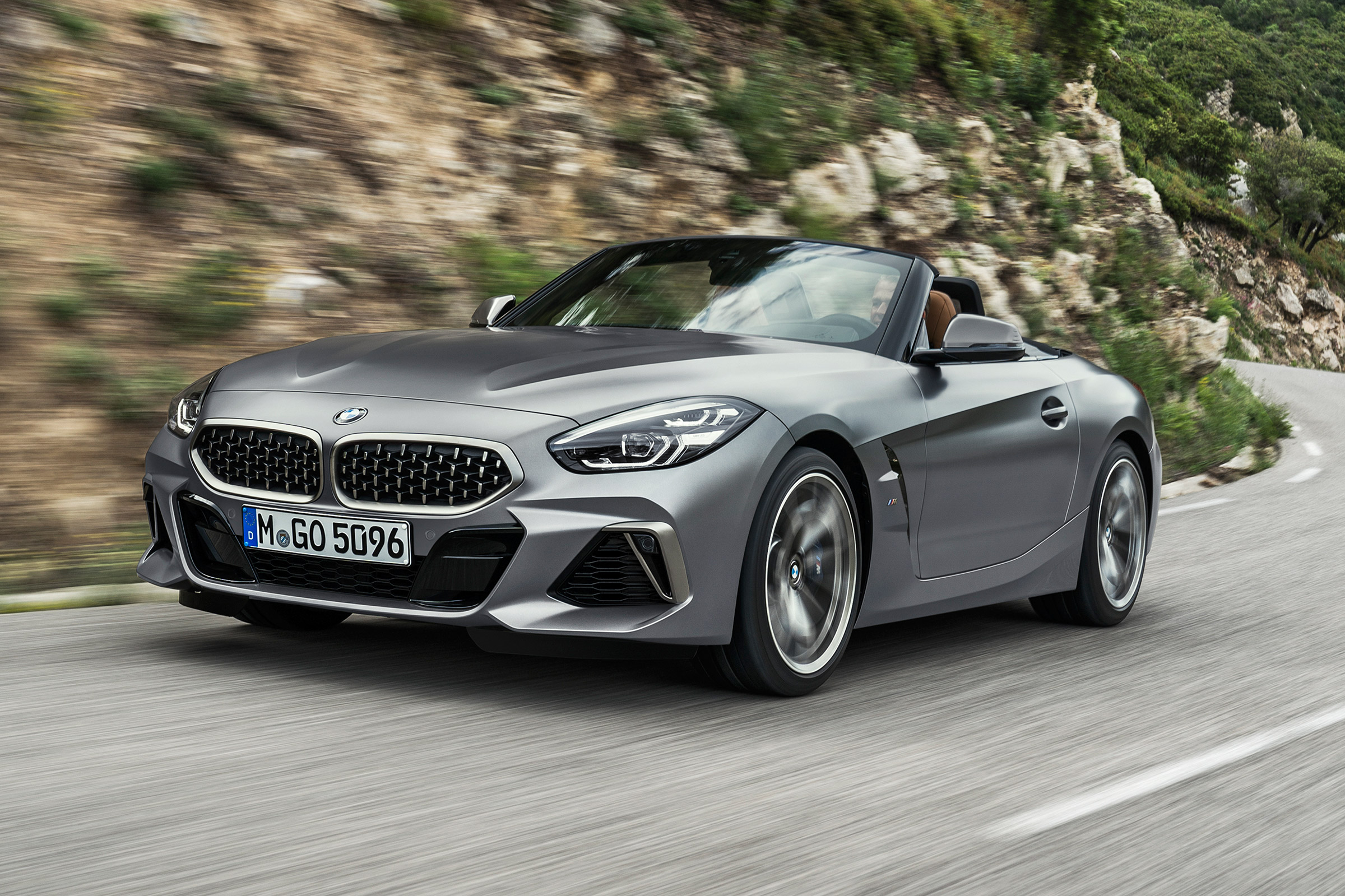 BMW Z4 M40i silver - front