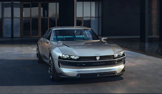 Peugeot e-Legend concept - front quarter